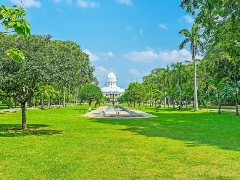 Viharamahadevi Park